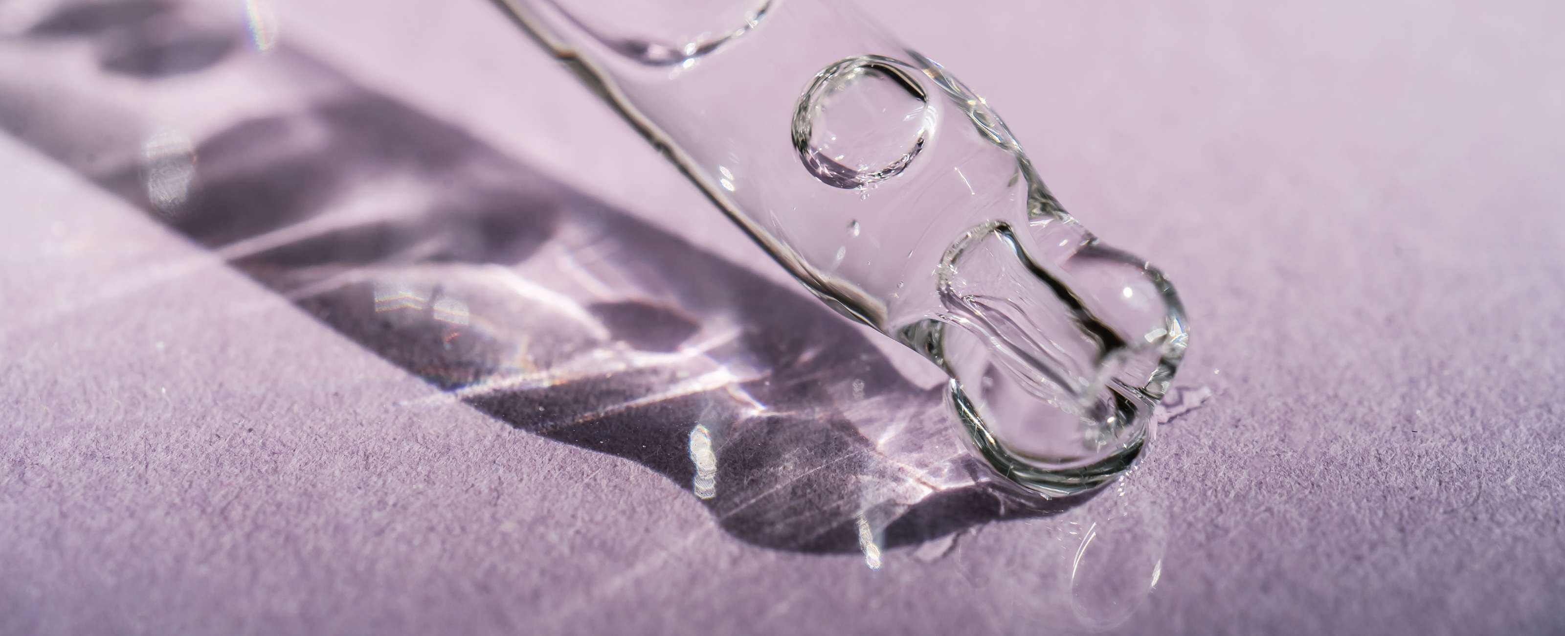 Les Bienfaits de l'Huile de CBD : Comment et pourquoi l'utiliser ?