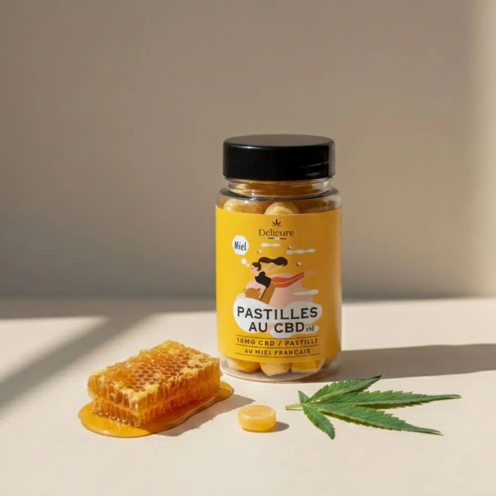 Flacon de pastilles au CBD au miel Délicure avec rayon de miel et feuille de chanvre, bonbons au CBD sans THC fabriqués en France