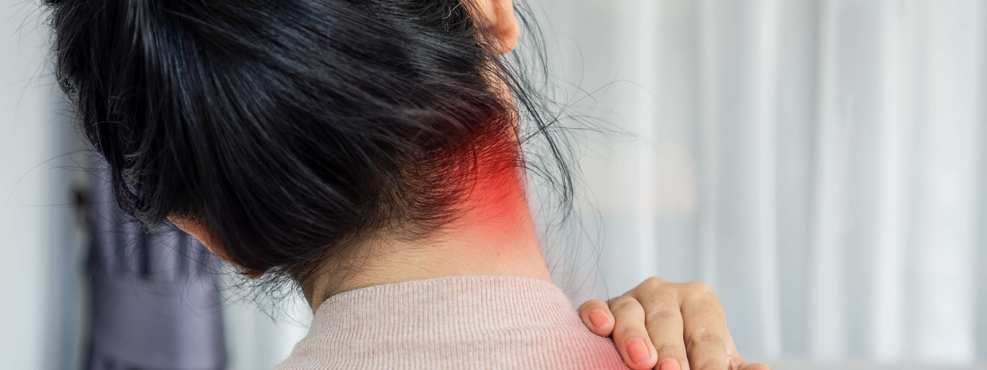 le cannabidiol extrait du chanvre est un produit naturel permettant de soulager les douleurs musculaires et articulaires et donc efficace sur les douleurs cervicales