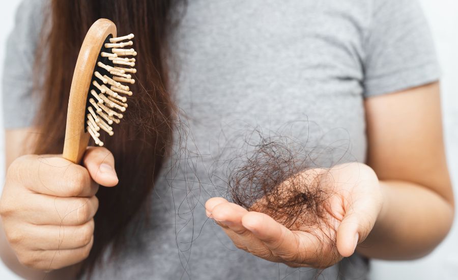 La perte de cheveux, un phénomène normal