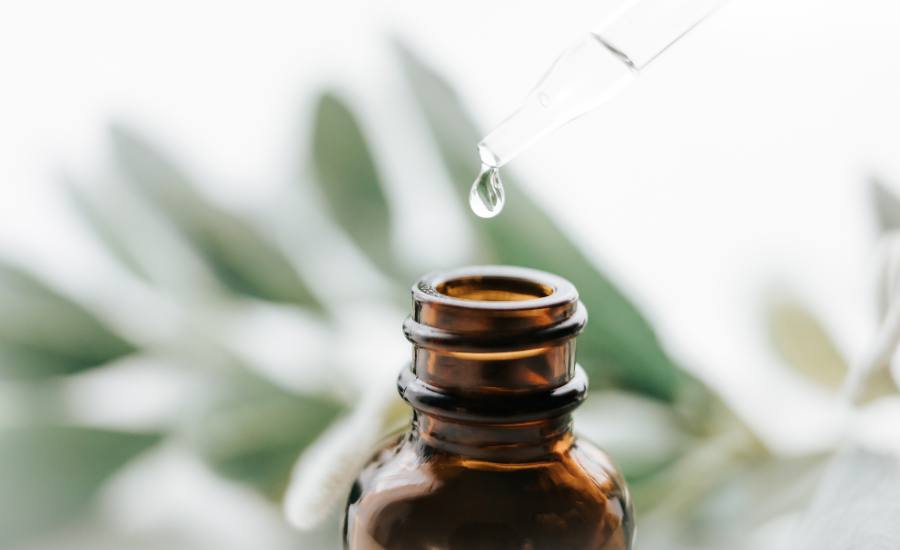 Green myrtle essential oil, a valuable aid.