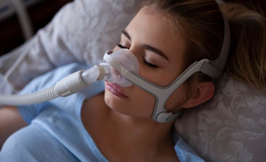 ci sono anche trattamenti naturali. Il CBD può essere un ottimo rimedio per combattere l’apnea notturna. L’olio CBD sembra perfettamente adatto a questo.
